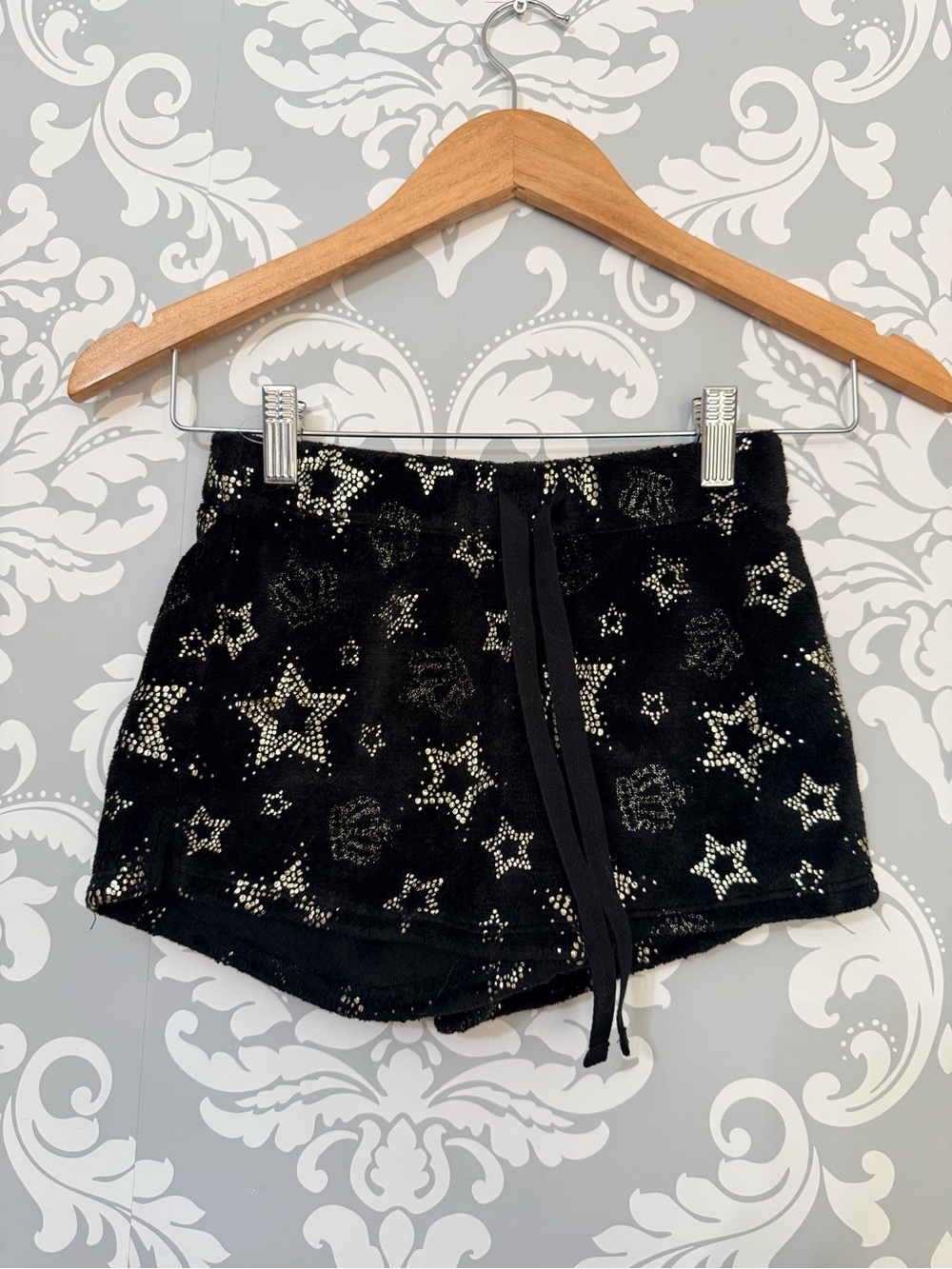 💫10/$25 • Justice Black Star-Print Velvet Lounge Shorts